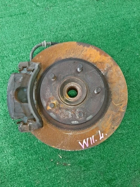 Кулак поворотный левый W11 NISSAN AVENIR II W11 1998-2005