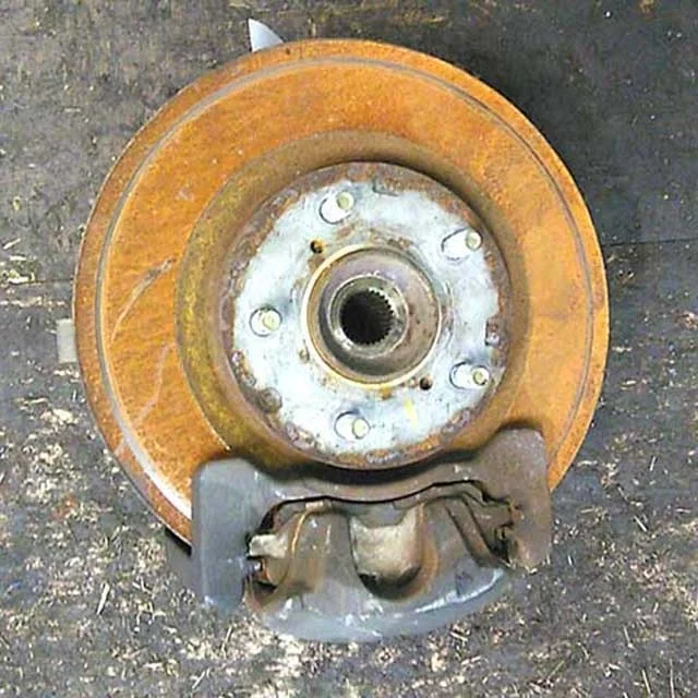Кулак поворотный левый NA4W MITSUBISHI GRANDIS NA4W 2003-2011