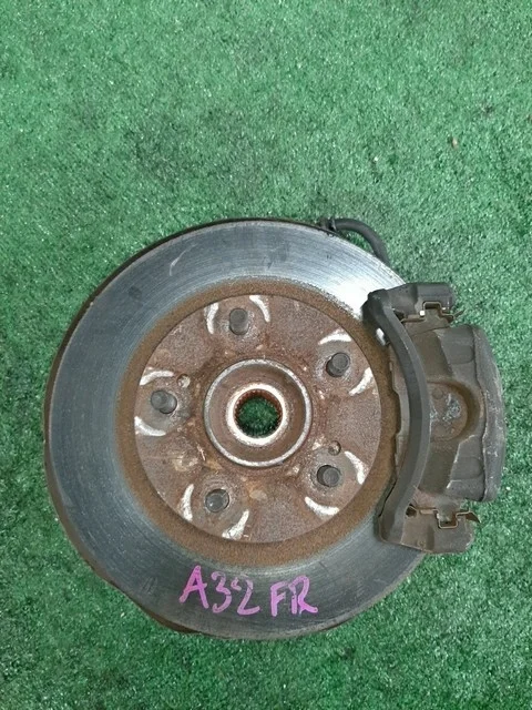 Кулак поворотный правый A32 NISSAN MAXIMA A32 1994-2000, CEFIRO A32 1994-2000
