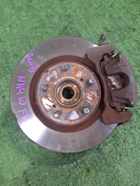Кулак поворотный правый NA4W MITSUBISHI GRANDIS NA4W 2003-2011