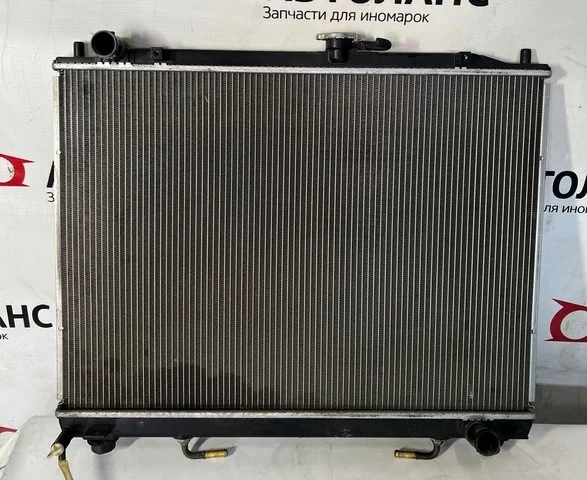 Радиатор охлаждения двигателя V75W MITSUBISHI PAJERO III / MONTERO III V6 / V7 2000-2002, PAJERO III / MONTERO III V6 / V7 2003-2006