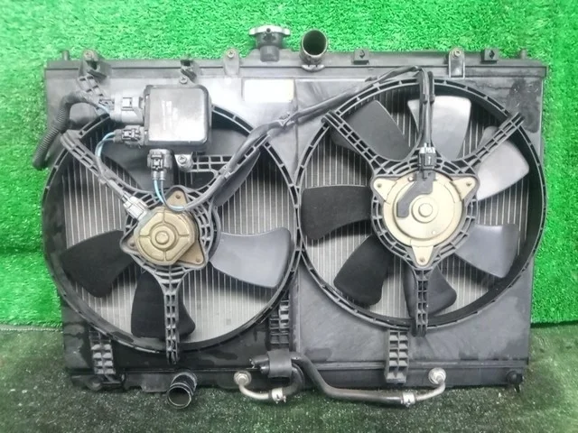 Радиатор охлаждения двигателя CU4W MITSUBISHI OUTLANDER CU 2003-2007, AIRTREK CU 2001-2005