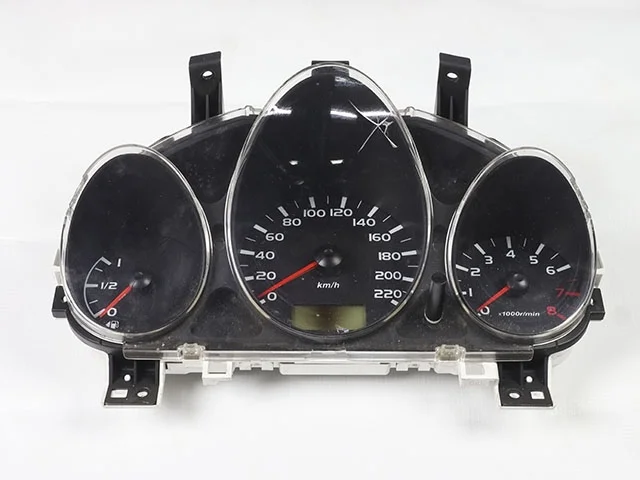 Панель приборов MITSUBISHI COLT VI Z20 / Z30 2002-2008