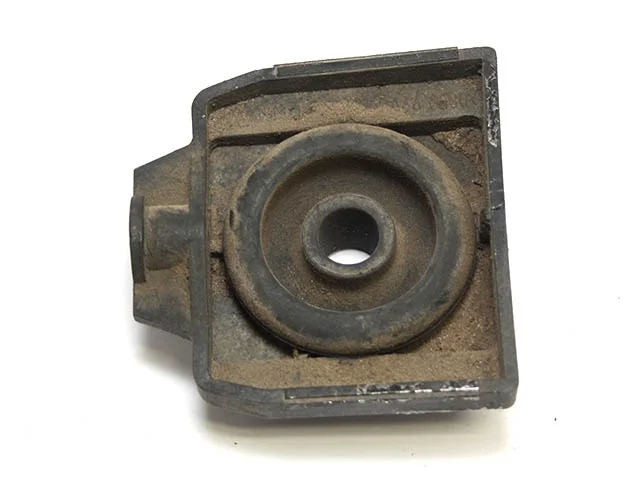 Опора радиатора охлаждения верхняя MITSUBISHI COLT VI Z20 / Z30 2002-2008