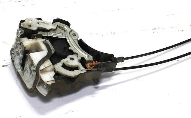 Замок двери задней правой MITSUBISHI GRANDIS NA4W 2003-2011, COLT VI Z20 / Z30 2002-2008, OUTLANDER XL CW 2007-2010, OUTLANDER XL CW 2010-2012