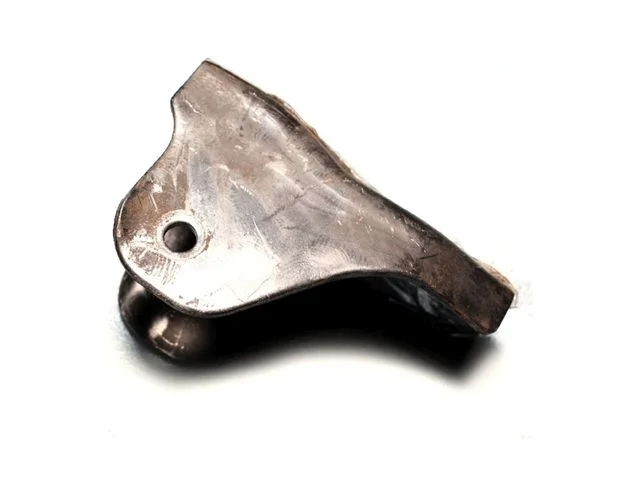 Кронштейн двигателя передний MITSUBISHI LANCER IX CS 2003-2005, LANCER CEDIA RHD CS 2000-2003, LANCER IX CS 2005-2010