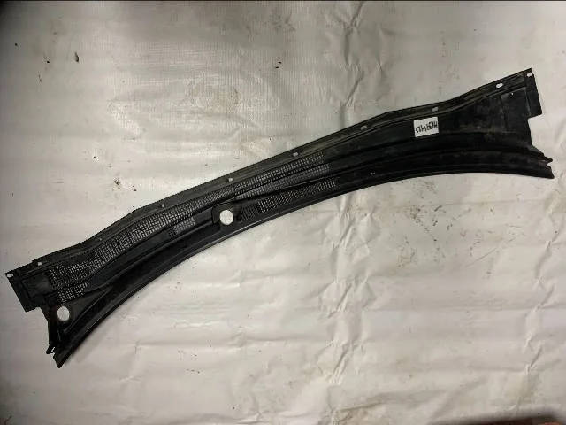 Накладка жабо под стеклоочистители MITSUBISHI OUTLANDER CU 2003-2007