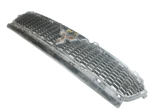 Решетка радиатора MITSUBISHI OUTLANDER XL CW 2010-2012
