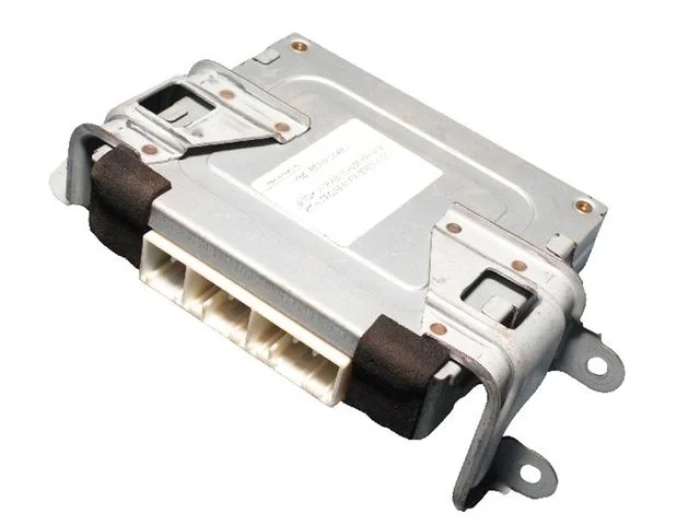 Блок управления круиз-контролем MITSUBISHI PAJERO III / MONTERO III V6 / V7 2000-2002, PAJERO III / MONTERO III V6 / V7 2003-2006