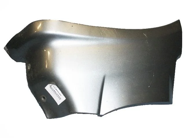 Брызговик передний левый MITSUBISHI PAJERO III / MONTERO III V6 / V7 2000-2002