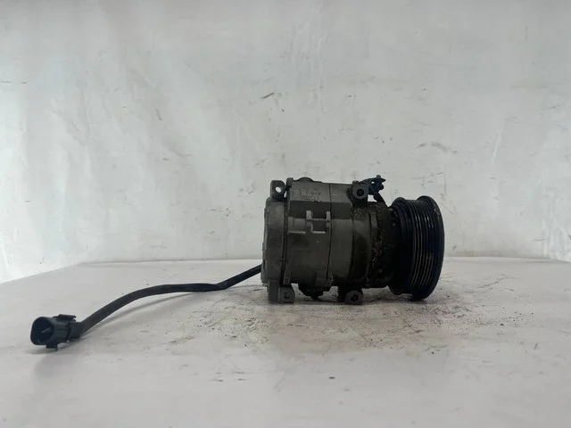 Компрессор кондиционера V75W MITSUBISHI PAJERO III / MONTERO III V6 / V7 2000-2002, PAJERO III / MONTERO III V6 / V7 2003-2006