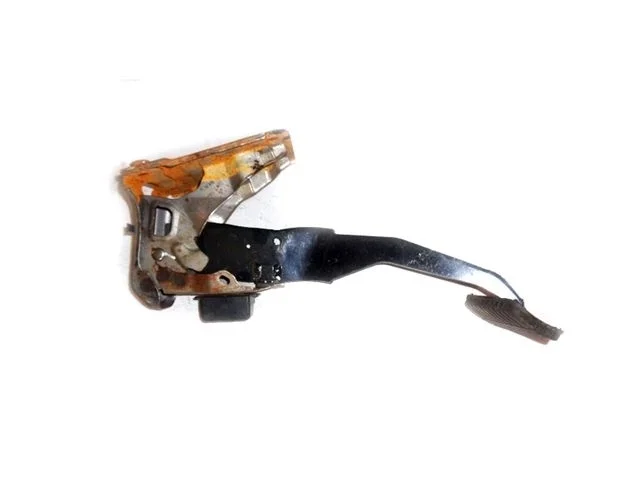 Педаль тормоза MITSUBISHI PAJERO III / MONTERO III V6 / V7 2000-2002, PAJERO III / MONTERO III V6 / V7 2003-2006