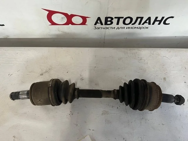 Привод передний левый MITSUBISHI PAJERO III / MONTERO III V6 / V7 2000-2002, PAJERO II / MONTERO II V1 / V2 / V3 / V4 1997-2000