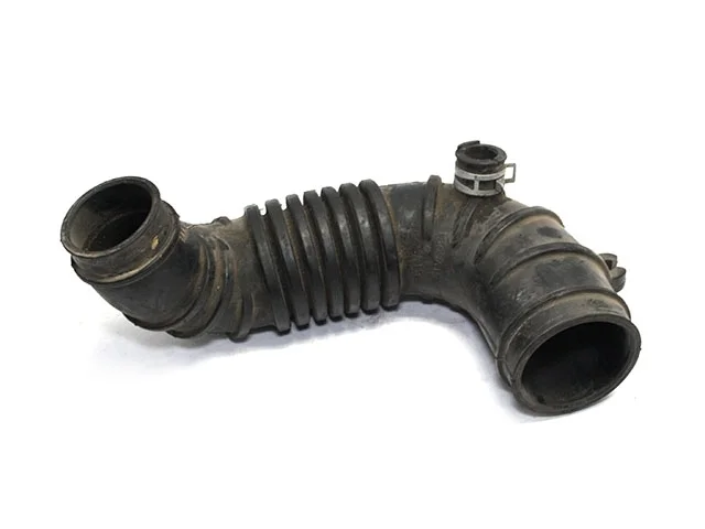 Патрубок корпуса воздушного фильтра MITSUBISHI PAJERO IV / MONTERO IV V8 / V9 2006-2011, PAJERO IV / MONTERO IV V8 / V9 2011-2014