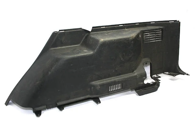 Обшивка багажника правая нижняя MITSUBISHI PAJERO IV / MONTERO IV V8 / V9 2006-2011, PAJERO IV / MONTERO IV V8 / V9 2011-2014