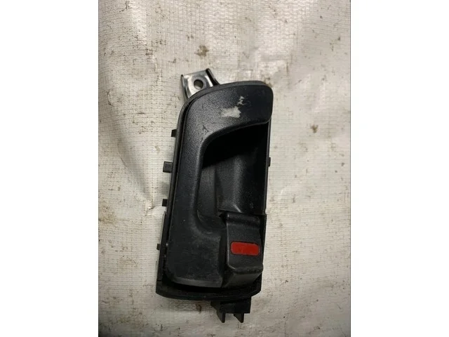 Ручка двери передней=задней правой внутренняя MITSUBISHI PAJERO IO H6 / H7 1998-2007, PAJERO PININ H6 / H7 1999-2005