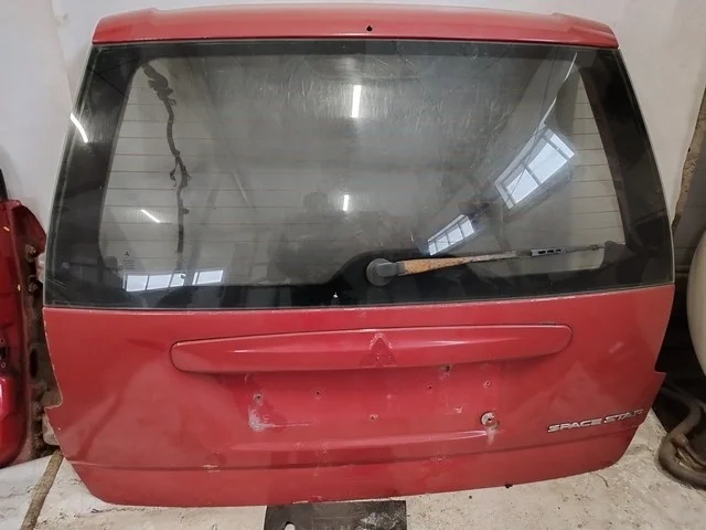 Крышка багажника (дефект ЛКП) DG3A MITSUBISHI SPACE STAR DG 1998-2004