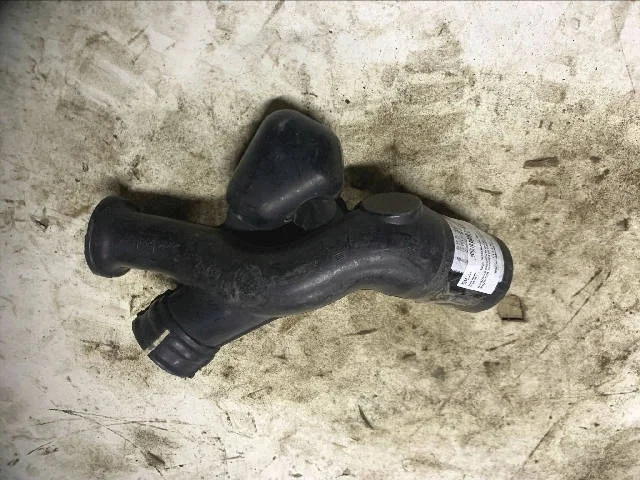 Воздухозаборник корпуса воздушного фильтра NISSAN PRIMERA III P12 2002-2008, ALMERA N16 2003-2006, ALMERA N16 2000-2003