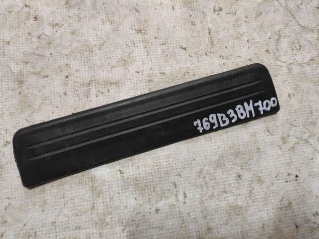 Накладка порога двери задней левой наружная NISSAN ALMERA N16 2003-2006, ALMERA N16 2000-2003