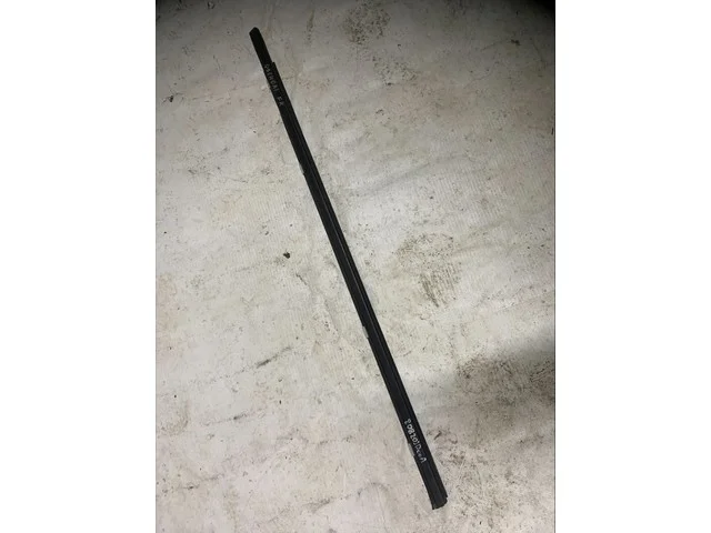 Молдинг водослива двери передней правой NISSAN QASHQAI J10 2006-2010, QASHQAI J10 2010-2013