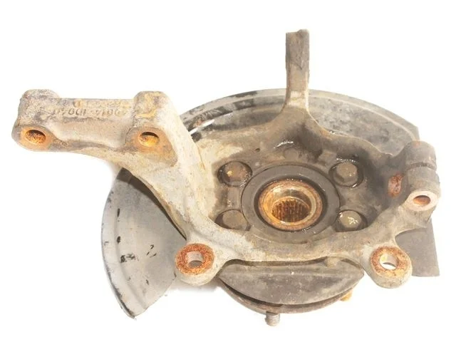 Кулак поворотный правый NISSAN X-TRAIL T31 2007-2011, X-TRAIL T31 2010-2015, QASHQAI J10 2006-2010, QASHQAI J10 2010-2013