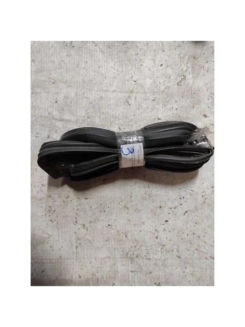 Уплотнитель проема двери задней правой внешний NISSAN X-TRAIL T31 2007-2011, X-TRAIL T31 2010-2015