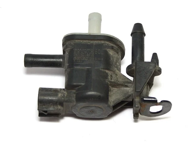 Клапан вакуумный топливной системы TOYOTA HIGHLANDER XU40 2007-2010, RAV4 XA30 2006-2008, RAV4 XA30 2008-2010, RAV4 XA30 2010-2012