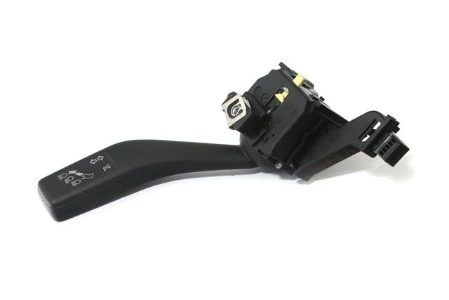 Переключатель подрулевой левый VOLKSWAGEN JETTA V 1K2 / 1K5 2005-2011, GOLF V 1K1 / 1K5 2003-2009, CADDY III 2K / 2C 2004-2010