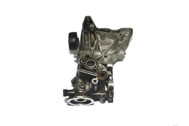 Кронштейн генератора VOLKSWAGEN JETTA VI 162 / 163 / AV2 / AV3 2010-2014, PASSAT B7 2011-2015, PASSAT CC 357 2008-2012, BEETLE A5 2011-2019