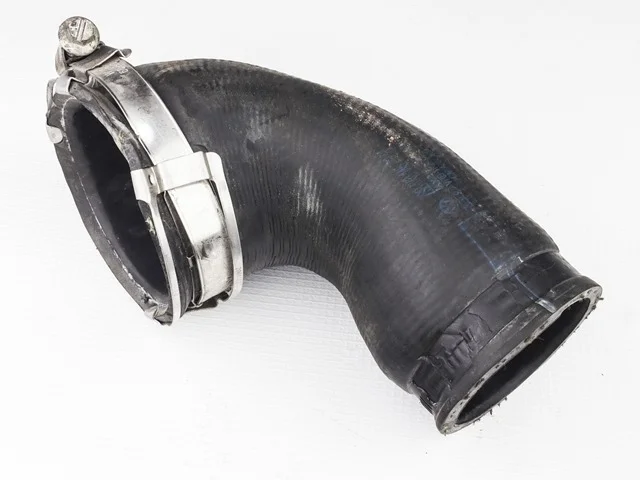 Патрубок радиатора интеркулера VOLKSWAGEN SCIROCCO III 2008-2014, TOURAN I 1T1 / 1T2 2006-2010