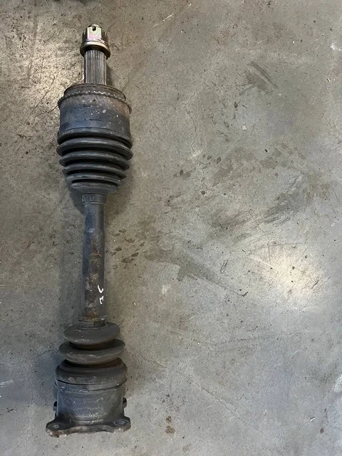 Привод передний правый V75W MITSUBISHI PAJERO III / MONTERO III V6 / V7 2000-2002, PAJERO III / MONTERO III V6 / V7 2003-2006