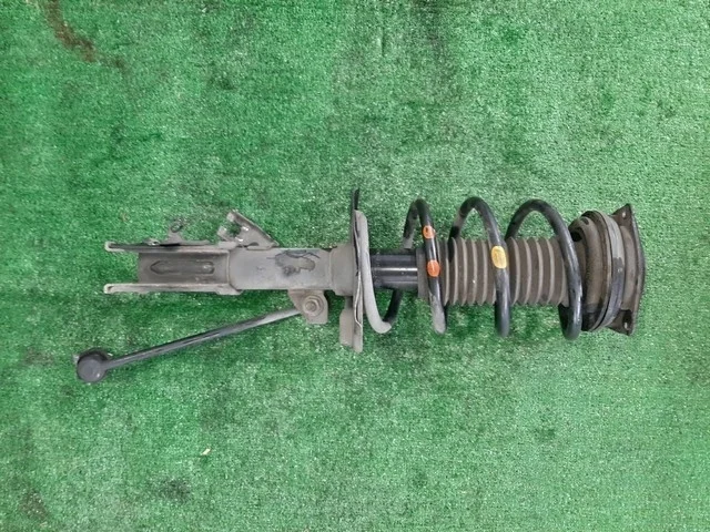 Амортизатор подвески передний левый C25 NISSAN SERENA III C25 2005-2007, SERENA III C25 2007-2010