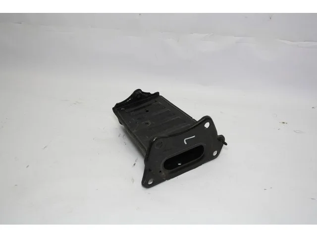 Кронштейн усилителя переднего бампера левый UZS186 TOYOTA CROWN MAJESTA S180 2004-2006, LEXUS GS III 300/400/430 S190 2005-2007