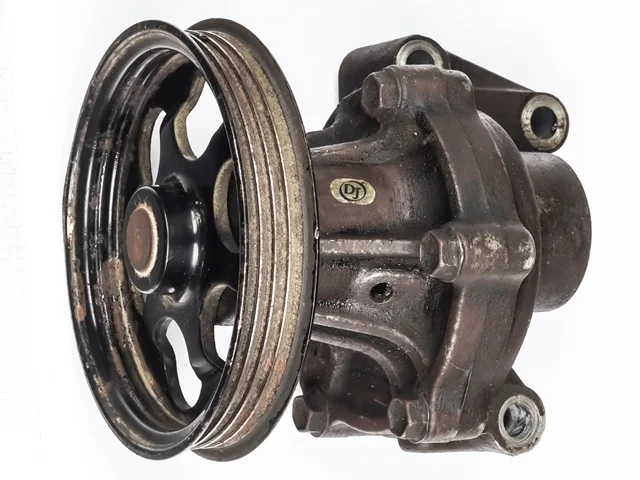 Насос водяной EE103 TOYOTA STARLET P80 1989-1995, STARLET P90 1995-1999, SPRINTER E110 1995-2000, SPRINTER E100 1991-2002, COROLLA E100 1991-1995