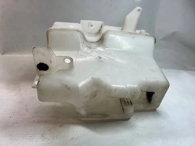 Бачок омывателя CW5W MITSUBISHI OUTLANDER XL CW 2007-2010, OUTLANDER XL CW 2010-2012