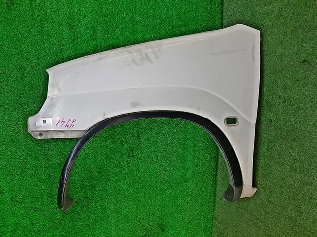 Крыло переднее левое (потерто) HT51S SUZUKI SWIFT II 1989-2004, IGNIS FH 2000-2003