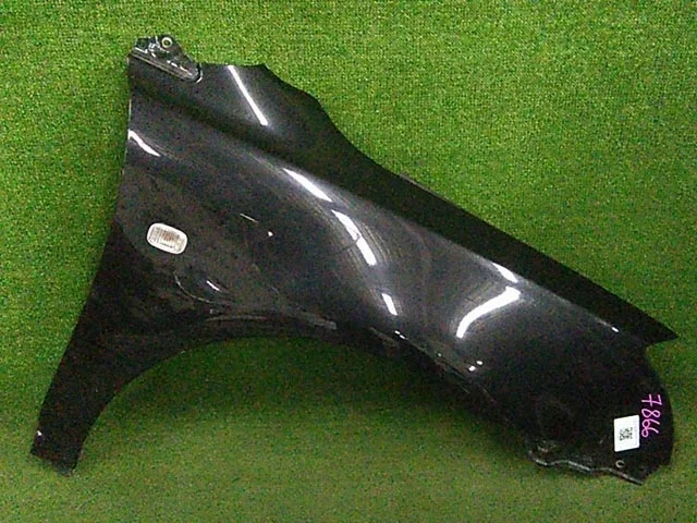 Крыло переднее правое (потерто) AZT250 TOYOTA AVENSIS T250 2003-2006