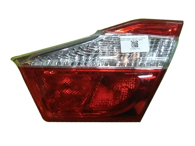 Фонарь задний правый внутренний AVV50 TOYOTA CAMRY XV50 2011-2014