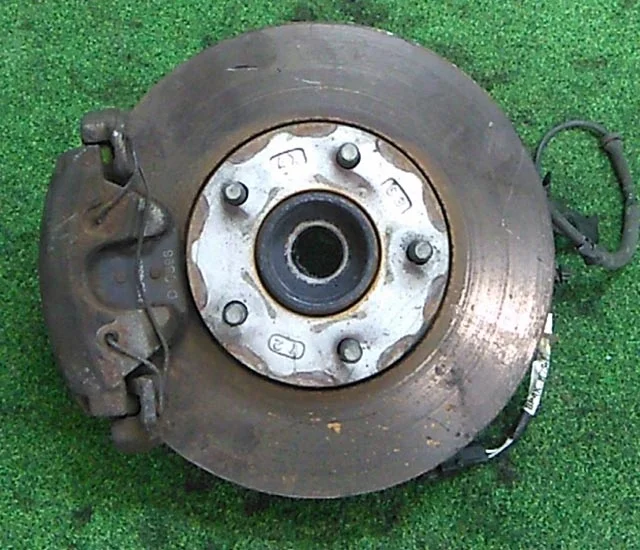 Кулак поворотный левый BK5P MAZDA MAZDA 3 BK 2003-2006, MAZDA 3 BK 2006-2009, AXELA BK 2003-2006, AXELA BK 2006-2009