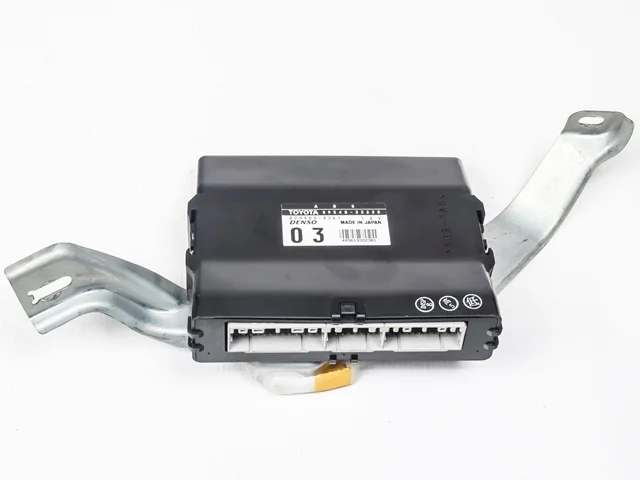 Блок управления системой ABS (хорошее состояние) ACV30 TOYOTA CAMRY XV30 2001-2004, WINDOM V30 2001-2004, WINDOM V30 2004-2006