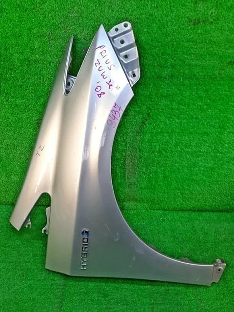 Крыло переднее правое (потерто) ZVW30 TOYOTA PRIUS XW30 2009-2011, PRIUS XW30 2011-2015