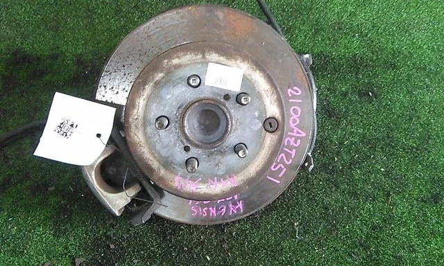 Кулак задний правый AZT251 TOYOTA AVENSIS T250 2003-2006