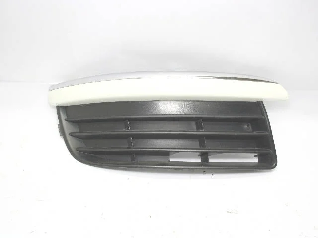 Решетка переднего бампера без ПТФ правая 1K1 VOLKSWAGEN JETTA V 1K2 / 1K5 2005-2011, GOLF V 1K1 / 1K5 2003-2009
