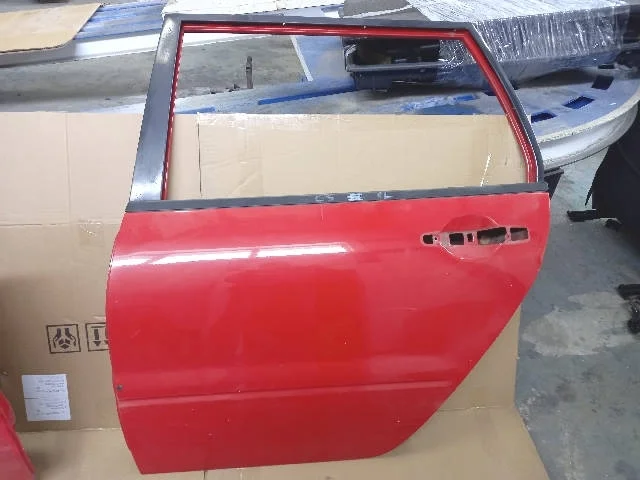Дверь задняя левая (потертости) MITSUBISHI LANCER IX CS 2003-2005, LANCER IX CS 2005-2010