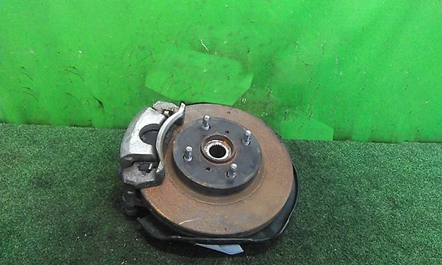 Кулак поворотный левый KSP130 TOYOTA URBAN CRUISER XP110 2009-2016, PRIUS C NHP10 2011-2016, VITZ XP130 2010-2014, YARIS XP130 2010-2014