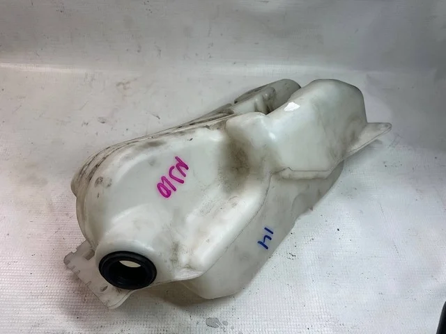 Бачок омывателя NJ10 NISSAN DUALIS J10 2007-2010, QASHQAI J10 2006-2010, DUALIS J10 2010-2014, QASHQAI J10 2010-2013