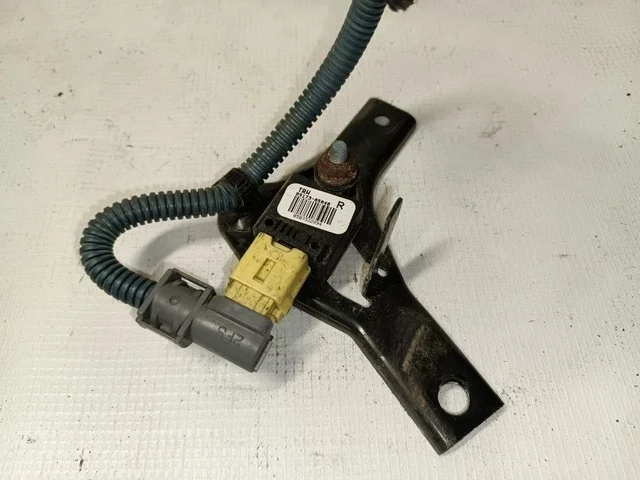Датчик удара передний правый AZT251 TOYOTA AVENSIS T250 2006-2008, AVENSIS T250 2003-2006