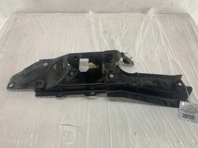 Суппорт радиатора NT31 NISSAN X-TRAIL T31 2007-2011, X-TRAIL T31 2010-2015