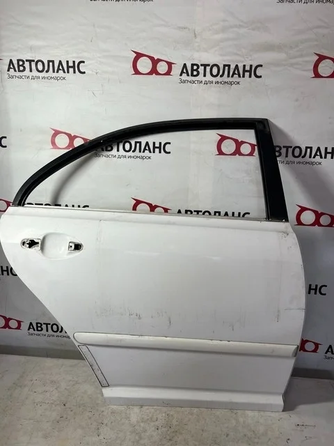 Дверь задняя правая (потертости) AZT251 TOYOTA AVENSIS T250 2006-2008, AVENSIS T250 2003-2006