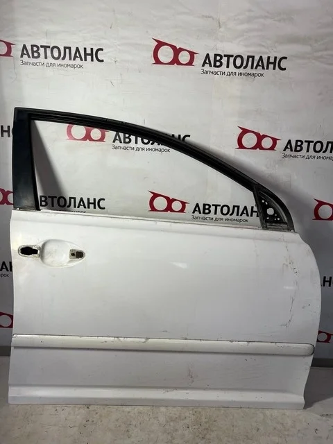 Дверь передняя правая (потертости) AZT251 TOYOTA AVENSIS T250 2006-2008, AVENSIS T250 2003-2006